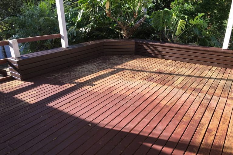 Photo of property in 9 Micawber Place, Mellons Bay, Auckland, 2014