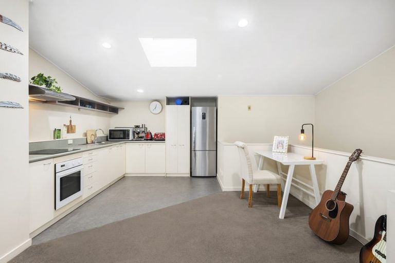 Photo of property in Dixonlane Apartments, 11/7 Feltex Lane, Te Aro, Wellington, 6011