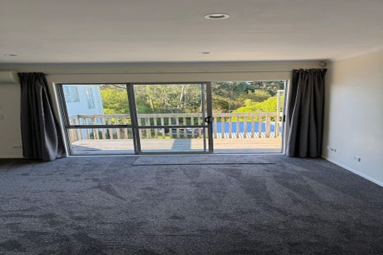Photo of property in 33a Mexted Crescent, Ranui, Porirua, 5024