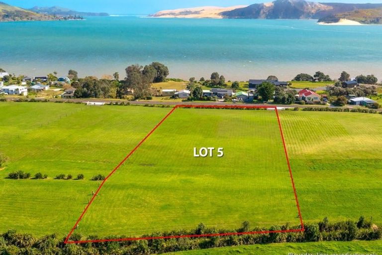 Photo of property in 16 Koutu Point Road, Opononi, Kaikohe, 0473