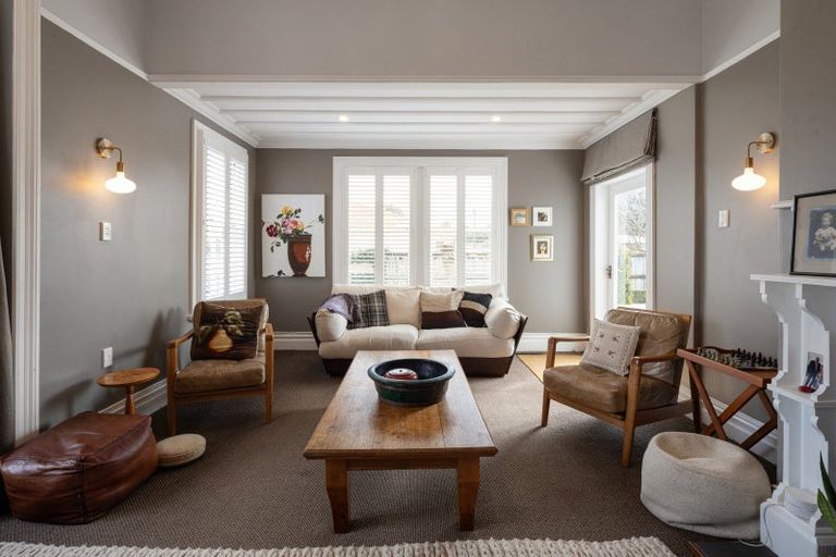 Photo of property in 152 Williams Street, Cambridge, 3434