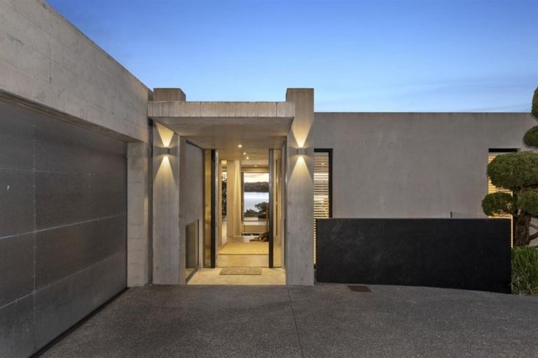 Photo of property in 2/272 Hurstmere Road, Takapuna, Auckland, 0622