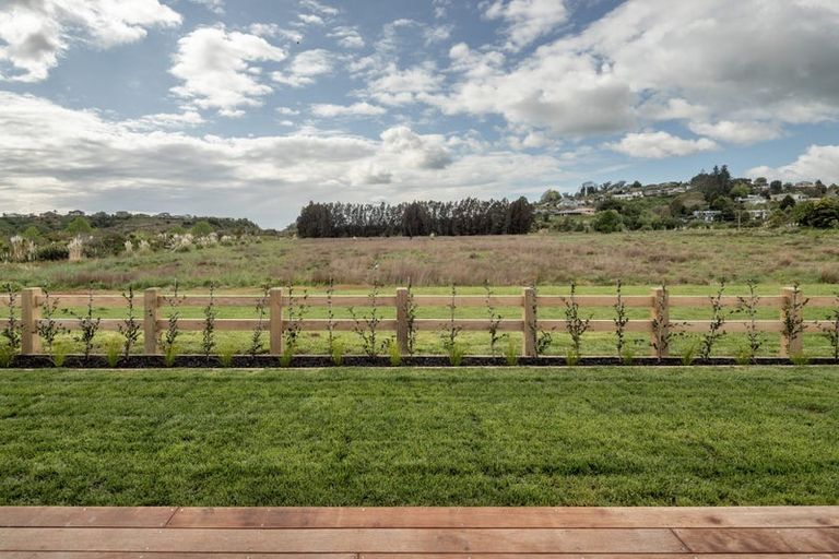 Photo of property in 58 Saint Pauls Drive, Brookfield, Tauranga, 3110