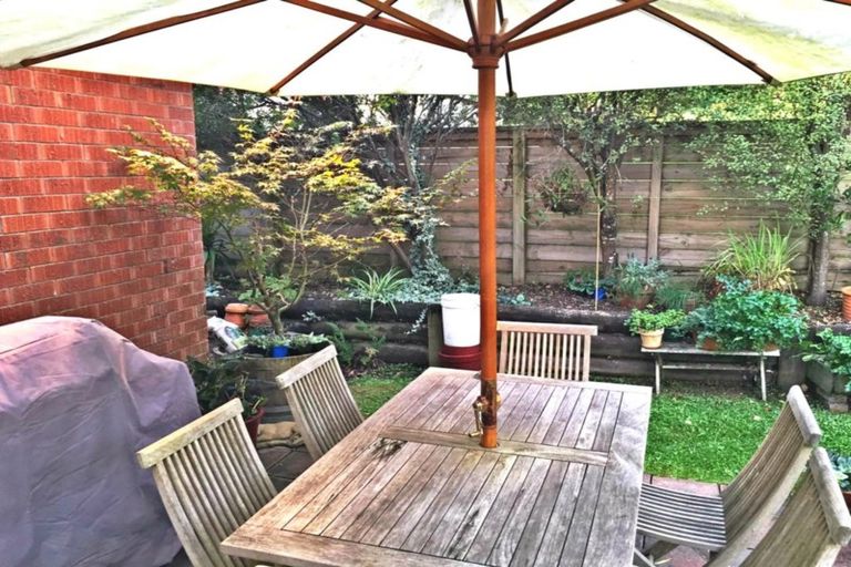 Photo of property in 86 Stredwick Drive, Torbay, Auckland, 0630