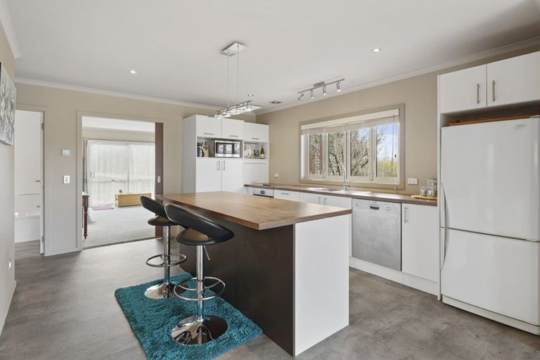 Photo of property in 18 Ferris Road, Springvale, Alexandra, 9393