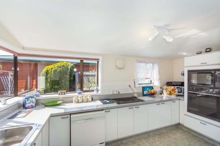 Photo of property in 1/110 Selwyn Street, Somerfield, Christchurch, 8024