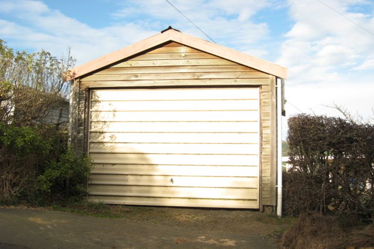 Photo of property in 48 Ellesmere Street, Ravensbourne, Dunedin, 9022