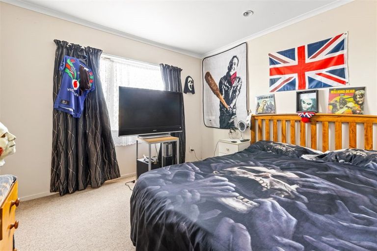 Photo of property in 51 Broadfield Street, Massey, Auckland, 0614