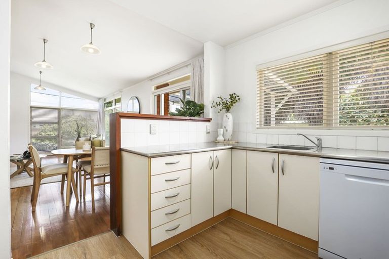 Photo of property in 16 Herbert Road, Queenwood, Hamilton, 3210