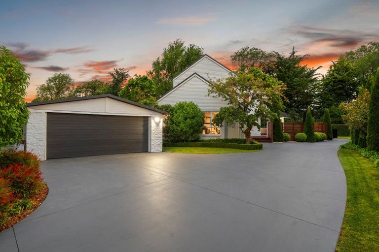 Photo of property in 481 Avonhead Road, Avonhead, Christchurch, 8042