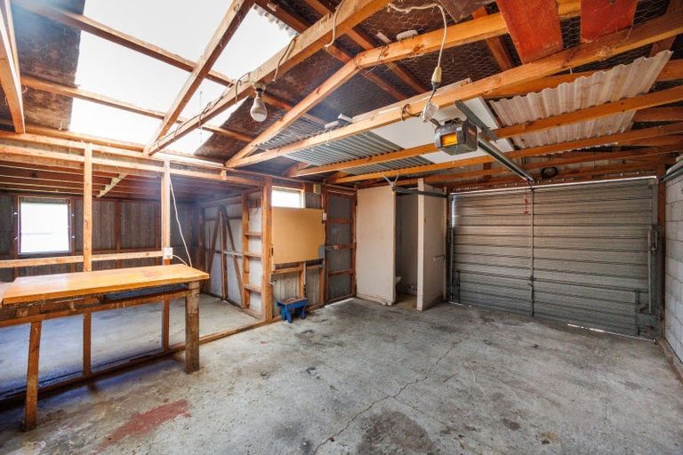 Photo of property in 8 Viscount Place, West End, Palmerston North, 4412
