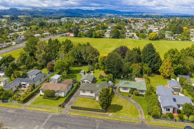 Photo of property in 39 Hospital Street, Dannevirke, 4930