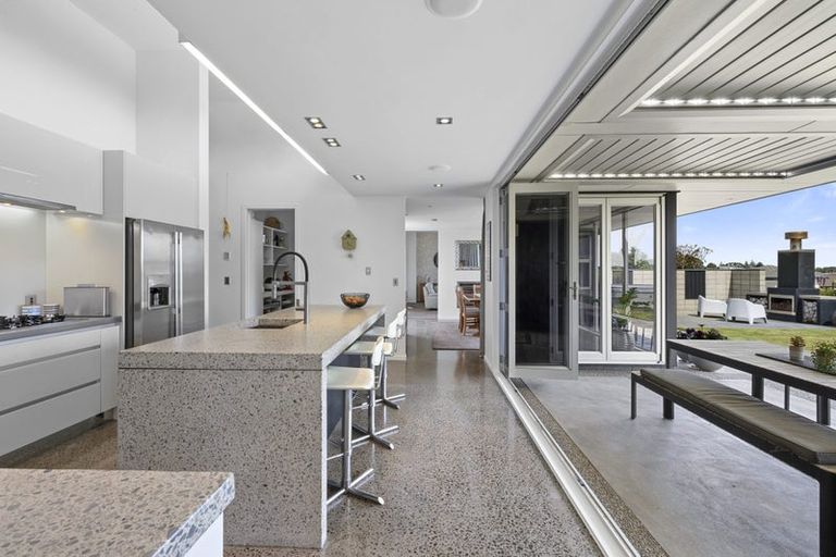 Photo of property in 12 Sampson Avenue, Waiwhakaiho, New Plymouth, 4312