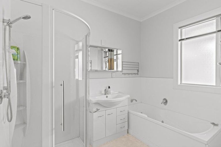 Photo of property in 36 Kent Street, Picton, 7220