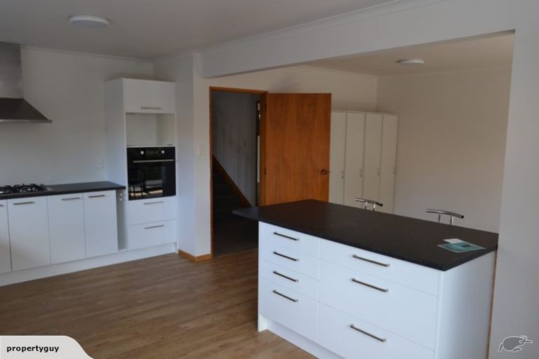 Photo of property in 16 Sayers Crescent, Ilam, Christchurch, 8041