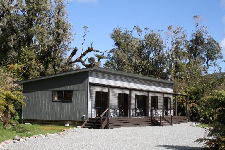 Photo of property in 26 Kamahi Crescent, Franz Josef/waiau, Franz Josef Glacier, 7886