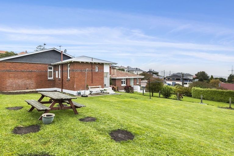 Photo of property in 117 Oakwood Avenue, Balaclava, Dunedin, 9011
