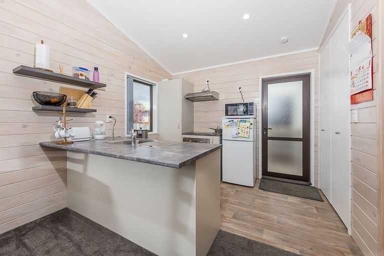 Photo of property in 30 Caribbean Drive, Unsworth Heights, Auckland, 0632