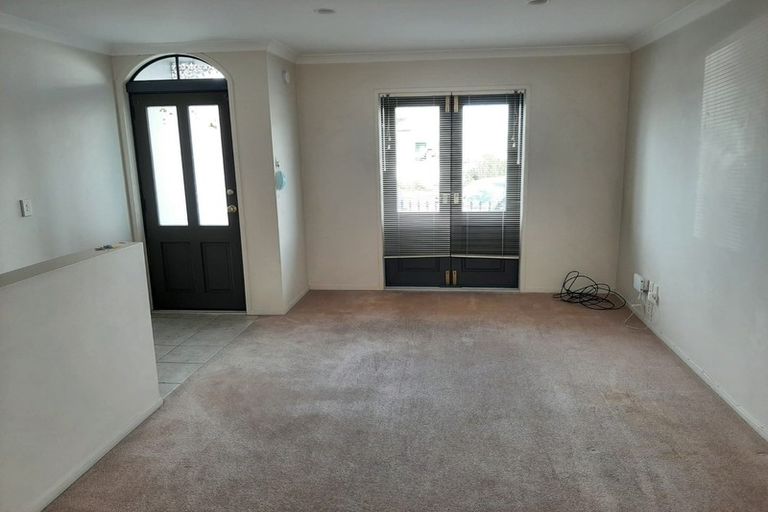 Photo of property in 11/97b Mokoia Road, Birkenhead, Auckland, 0626