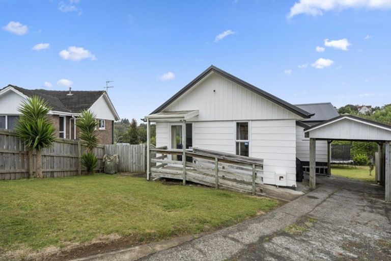 Photo of property in 9 Anson Place, Westown, New Plymouth, 4310