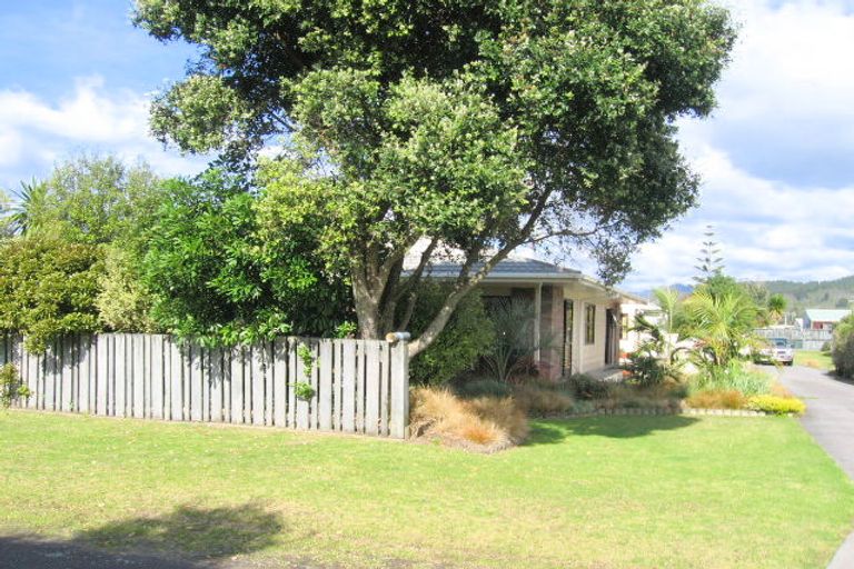 Photo of property in 304 The Square, Whangamata, 3620