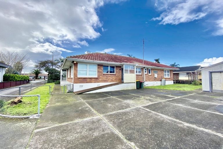 Photo of property in 55 Great South Road, Papatoetoe, Auckland, 2025