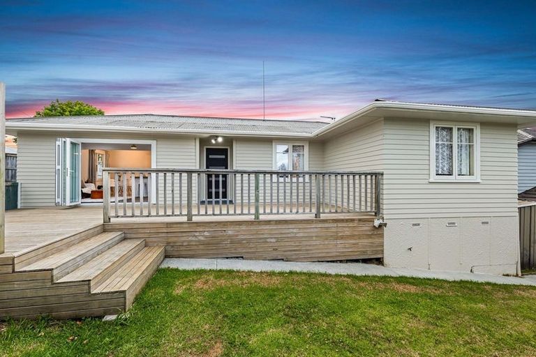 Photo of property in 97 Metcalfe Road, Ranui, Auckland, 0612