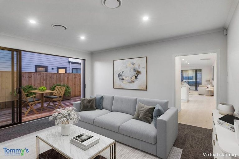 Photo of property in 2 Mazengarb Road, Paraparaumu, 5032