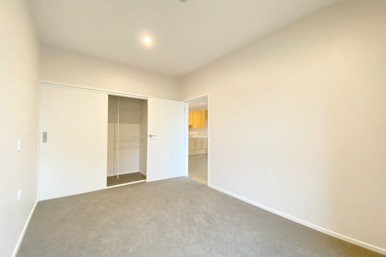 Photo of property in 9 Whakarato Way, Takanini, 2112