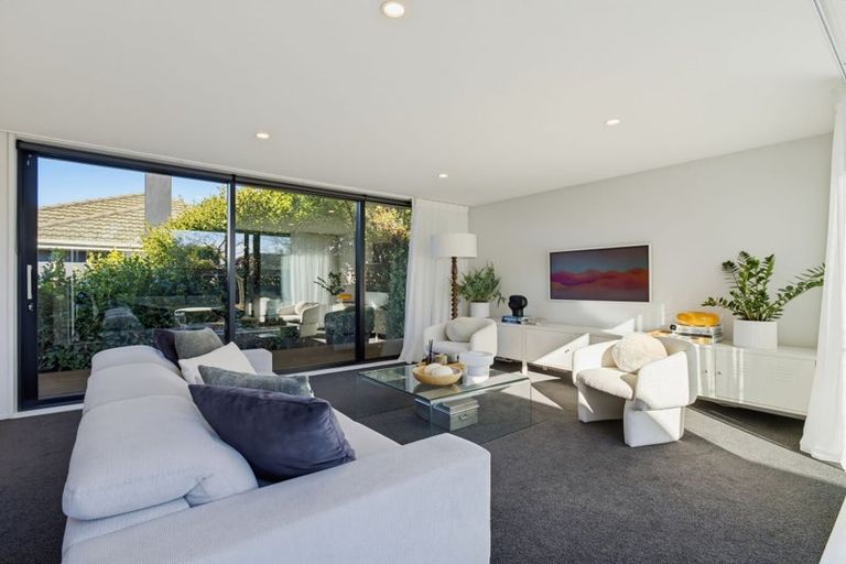 Photo of property in 275 Hills Road, Mairehau, Christchurch, 8013
