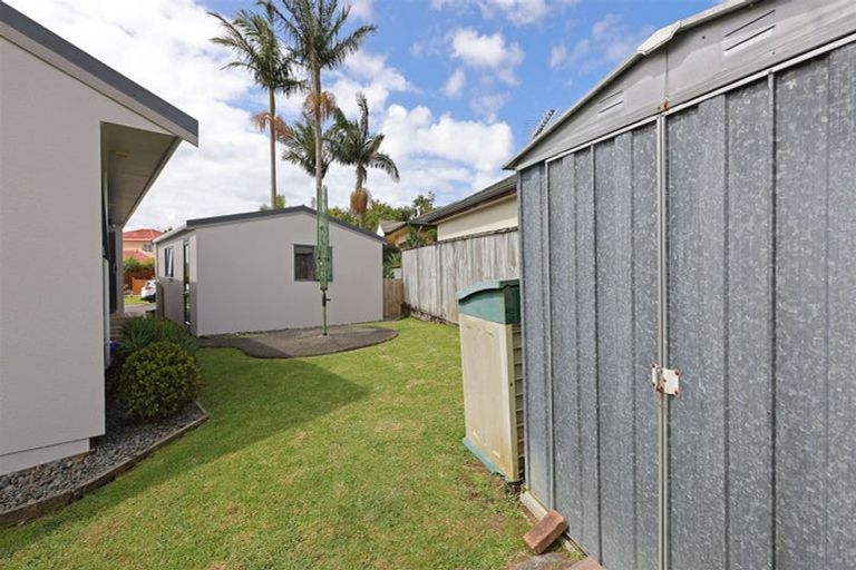Photo of property in 5 Cognac Place, Henderson, Auckland, 0612