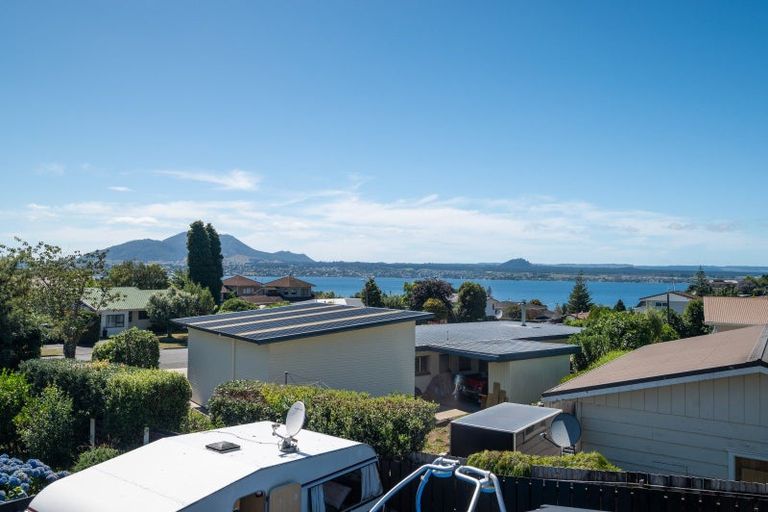 Photo of property in 1/3 Cherry Lane, Acacia Bay, Taupo, 3330