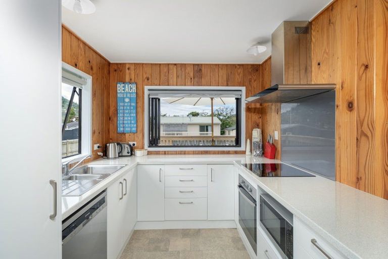 Photo of property in 37 Hornsea Road, Tairua, 3508