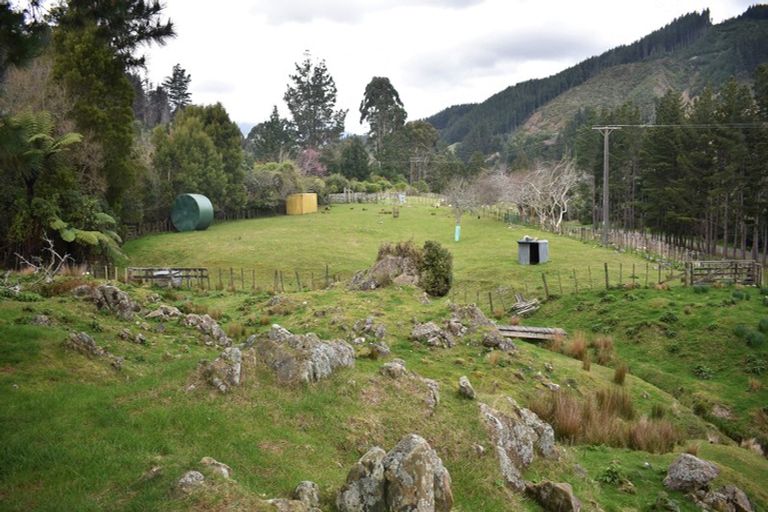 Photo of property in 41 Kaitawa Road, Hautere, Otaki, 5582