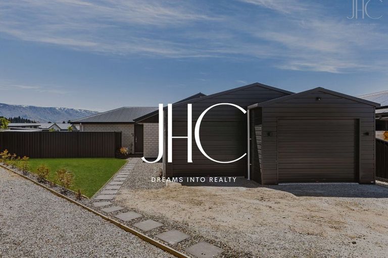 Photo of property in 22 Smitham Drive, Cromwell, 9310