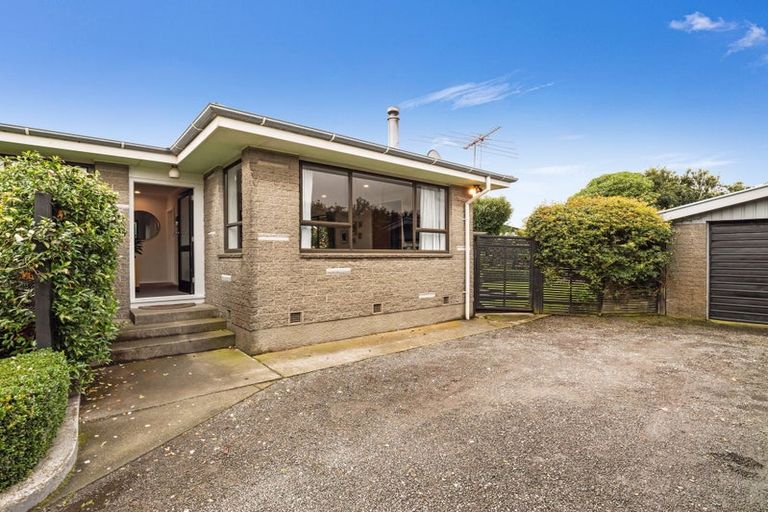 Photo of property in 28 Denise Crescent, Hornby, Christchurch, 8042
