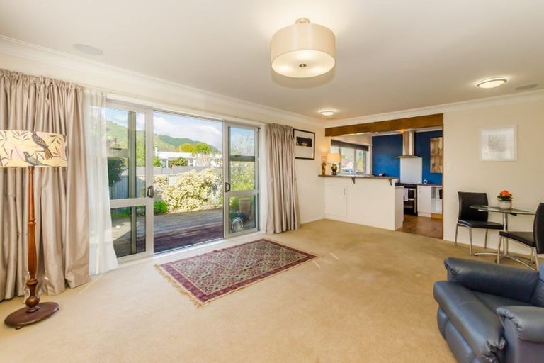 Photo of property in 34 Sylvan Avenue, Waikanae, 5036