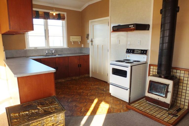 Photo of property in 16 Conway Street, Oamaru North, Oamaru, 9400