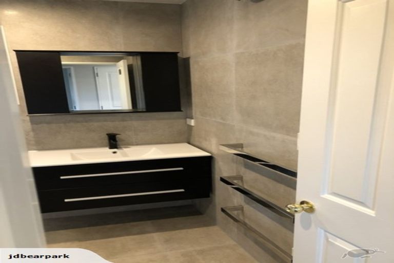 Photo of property in 2/80 Perry Street, Papanui, Christchurch, 8053