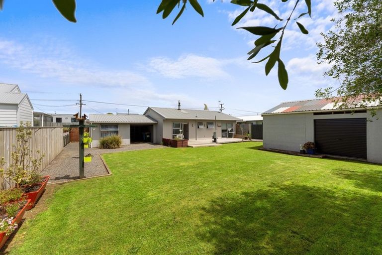 Photo of property in 99 Seabury Avenue, Foxton Beach, Foxton, 4815