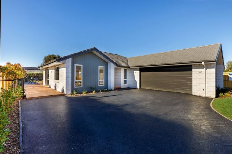 Photo of property in 10 Magnolia Drive, Springlands, Blenheim, 7201