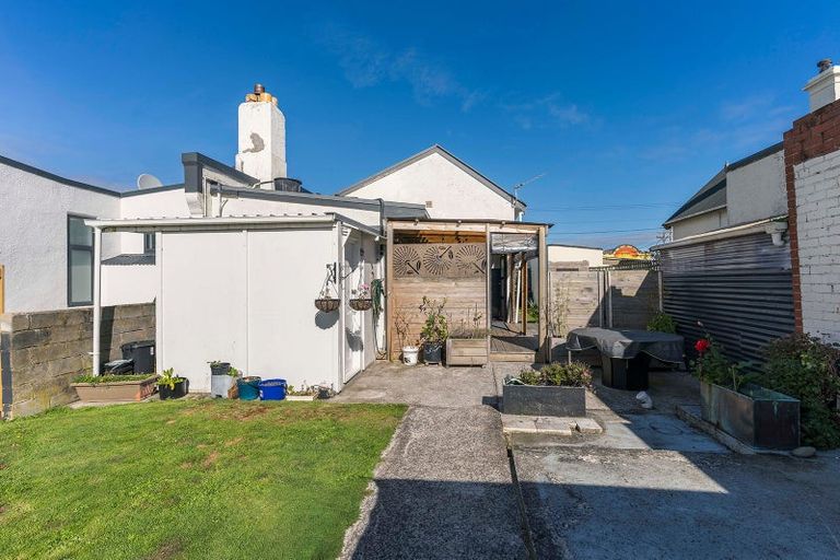 Photo of property in 37 Prince Albert Road, Saint Kilda, Dunedin, 9012
