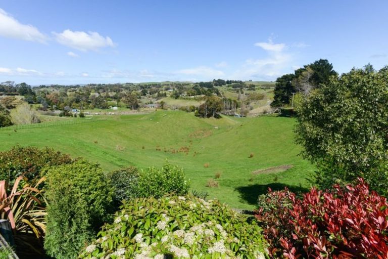 Photo of property in 238 Poraiti Road, Poraiti, Napier, 4182