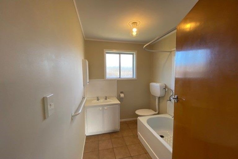 Photo of property in 4/54 Seabrook Avenue, New Lynn, Auckland, 0600