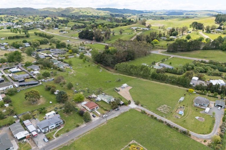 Photo of property in 2a Rathbone Street, Waipawa, 4210