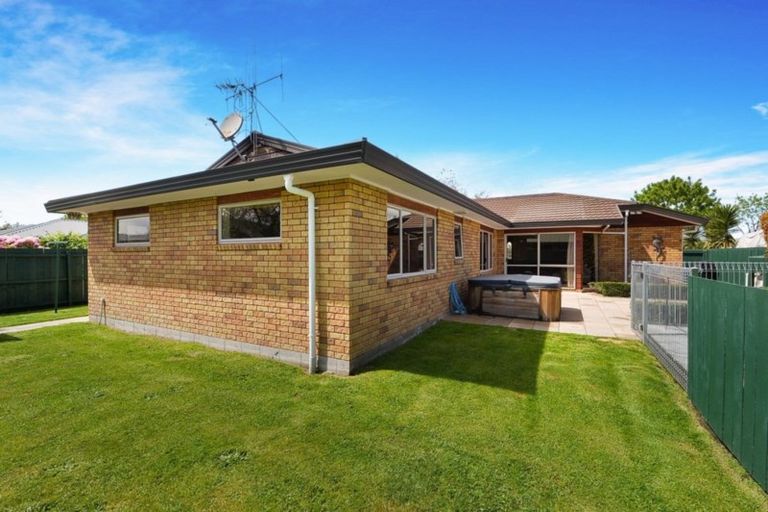 Photo of property in 7 Bouverie Crescent, Flagstaff, Hamilton, 3210