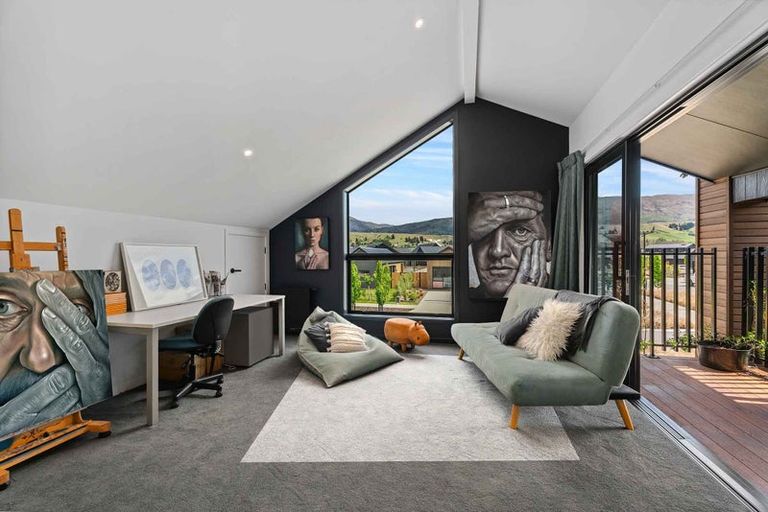 Photo of property in Wooing Tree Vineyard Ltd, 2 Blondie Drive, Cromwell, 9310