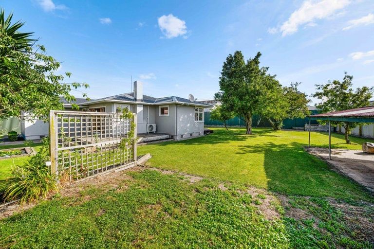 Photo of property in 4 Milson Line, Roslyn, Palmerston North, 4414