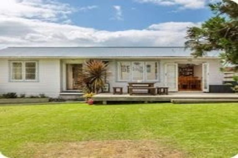 Photo of property in 47 Salisbury Road, Birkdale, Auckland, 0626