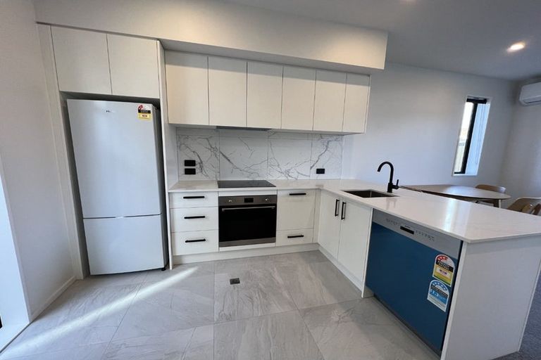 Photo of property in 2/16 Rutherford Street, Woolston, Christchurch, 8023